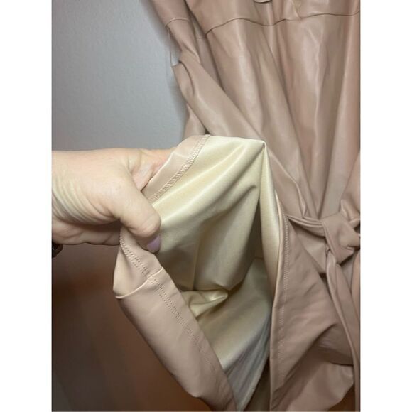 Bebe VEGAN LEATHER RUFFLE WRAP DRESS New - Picture 6 of 8